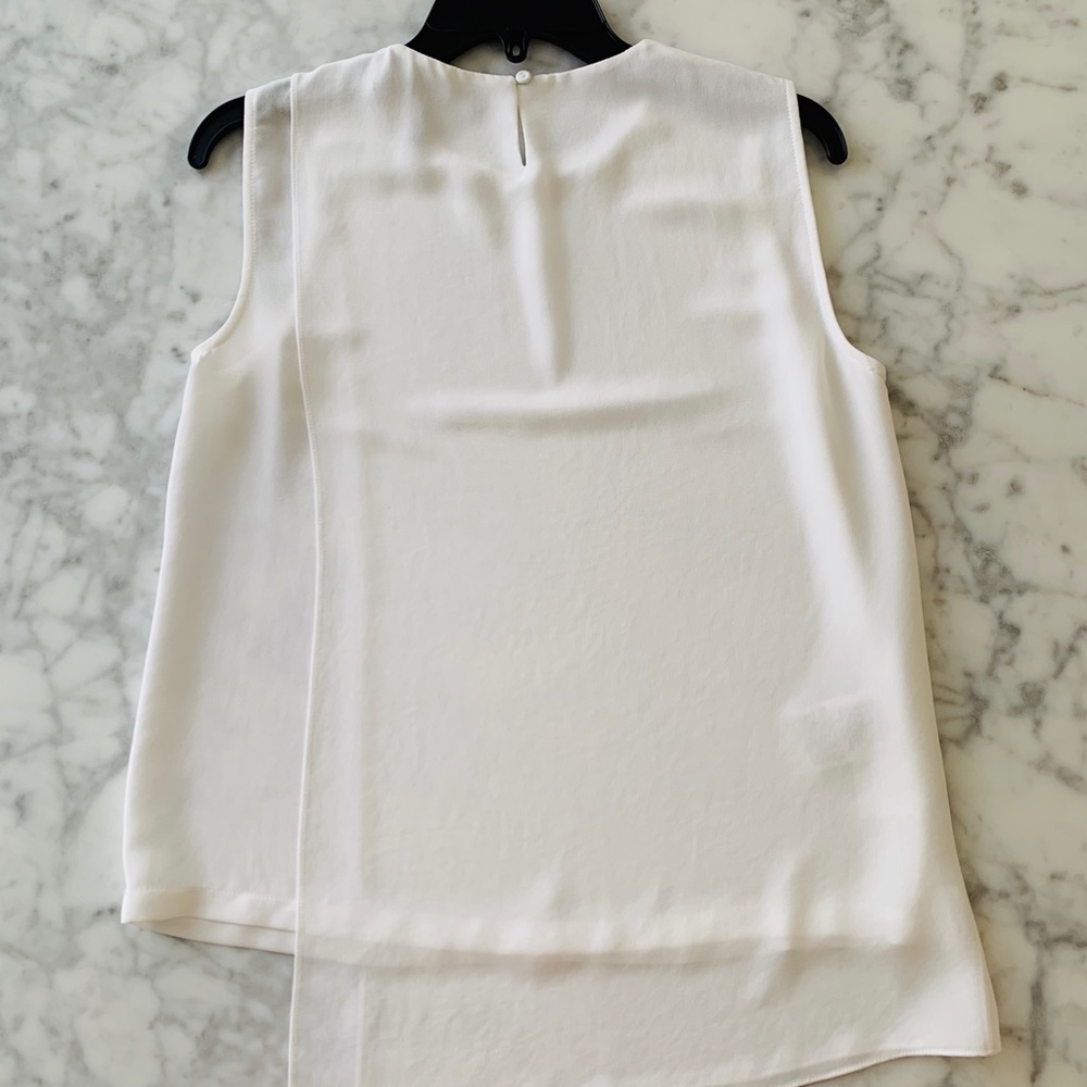 BCBG TOP - Picture 2 of 3
